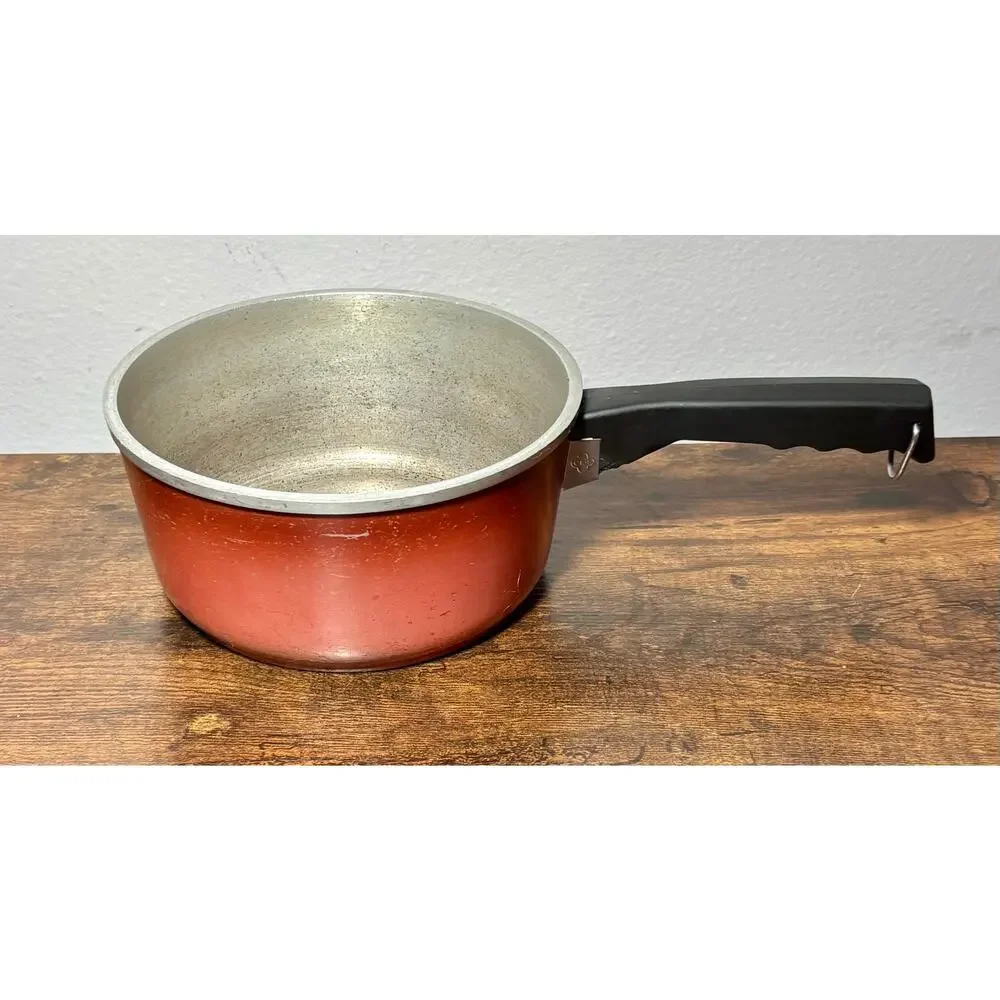 Vintage Club Aluminum Cookware 2 Quart Brown Saucepan Sauce Pot With Lid